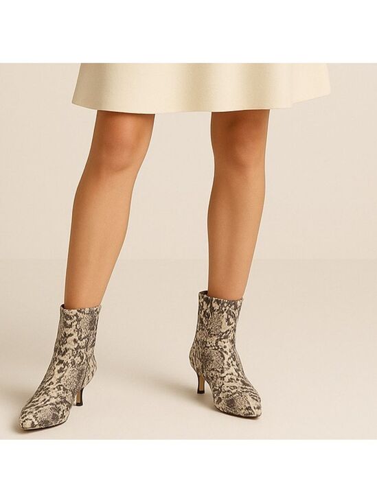 Gianni Bini Shoes - NWOB $129 Giani Bini Palmero Snake Print Snip Toe Kitten Heel Booties